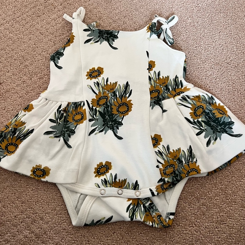 NWT Kate Quinn Calendula Spaghetti Tie Strap Ballerina Bubble 3-6m